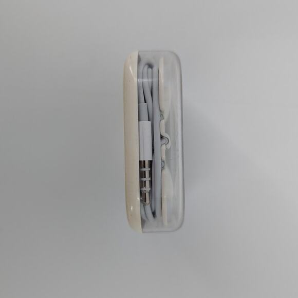 Tested & Working Original Apple Earbuds Wired Headphones 3.5mm Jack with Case - Picture 3 of 3